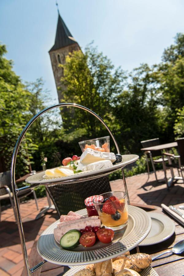 Kirchspielkrug Landhotel & Restaurant 韦斯特雷费尔 外观 照片